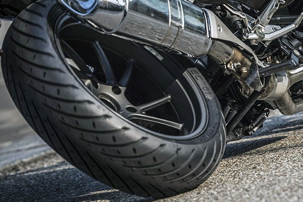 Metzeler Roadtec 01 (2)